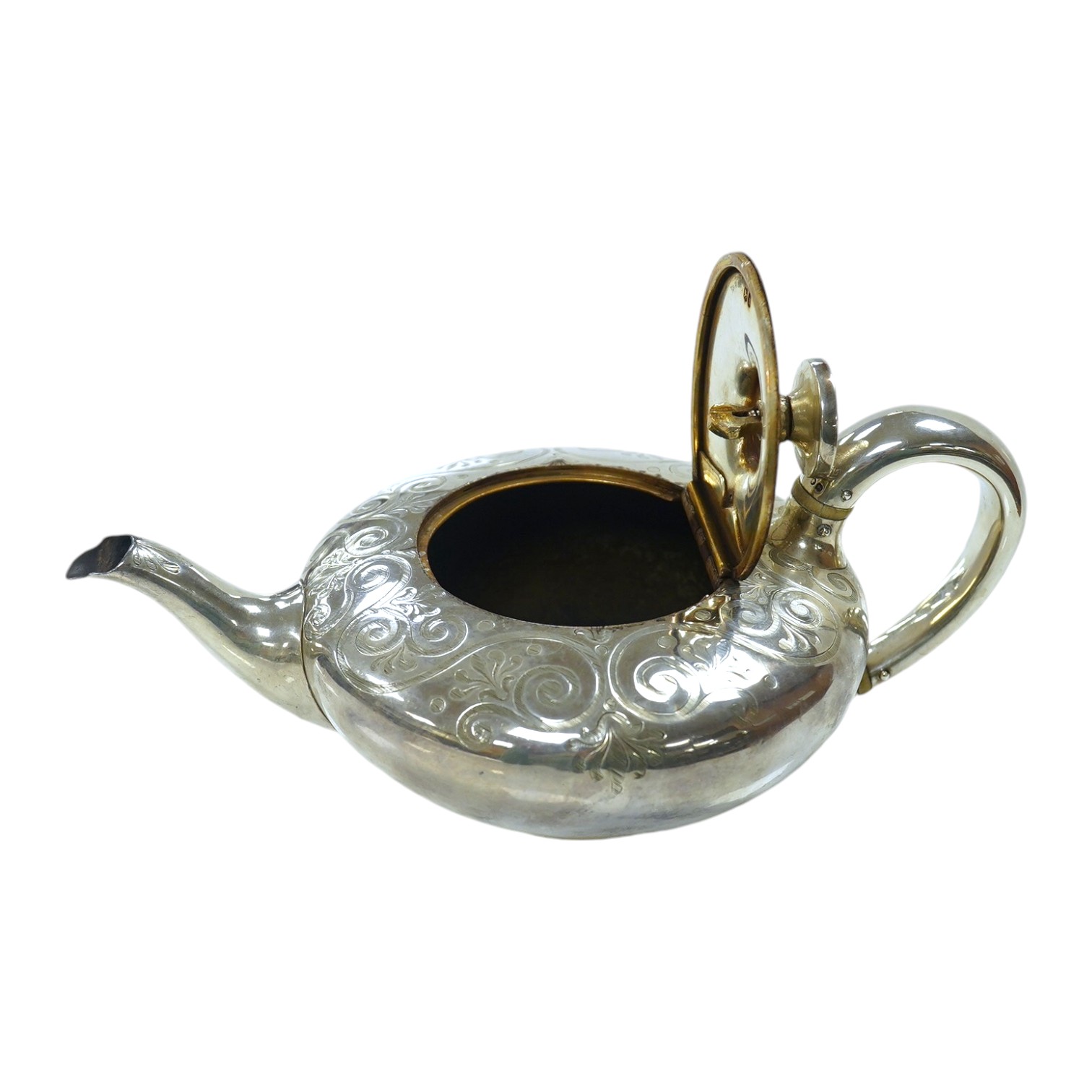 A Victorian silver bachelor's squat circular teapot, indistinct maker's mark, London, 1845, gross weight 13.8oz. CITES Submission reference XJ224VHB. Condition - fair